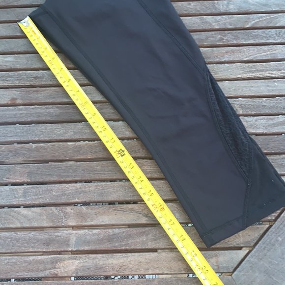 Lulu Lemon Black Mesh Panel Leggings - Picture 9 of 9